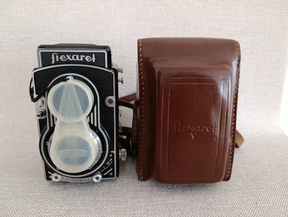 Flexaret V Meopta – Belar 3,5/80, krytka, pouzdro a popruh (č.28)