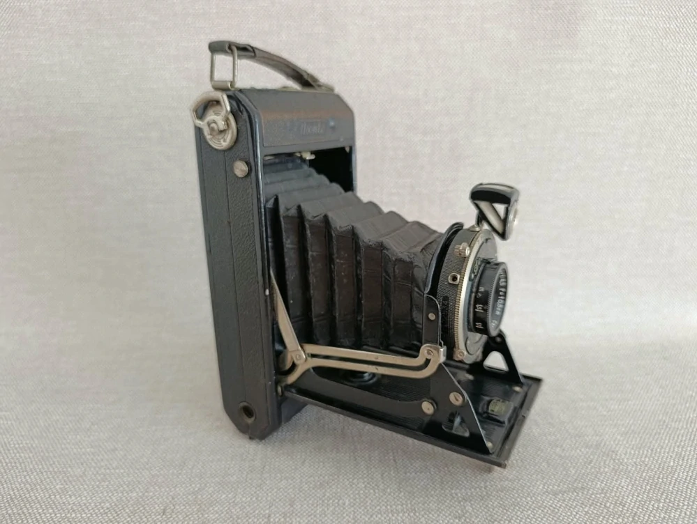 Zeiss Ikon Ikonta 6x9 – Tessar 4,5/10,5 Compur – měchový fotoaparát č.81
