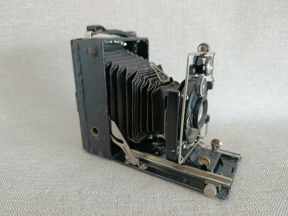 Zeiss Ikon měchový fotoaparát Zeiss Ikon Compur – historický č.88