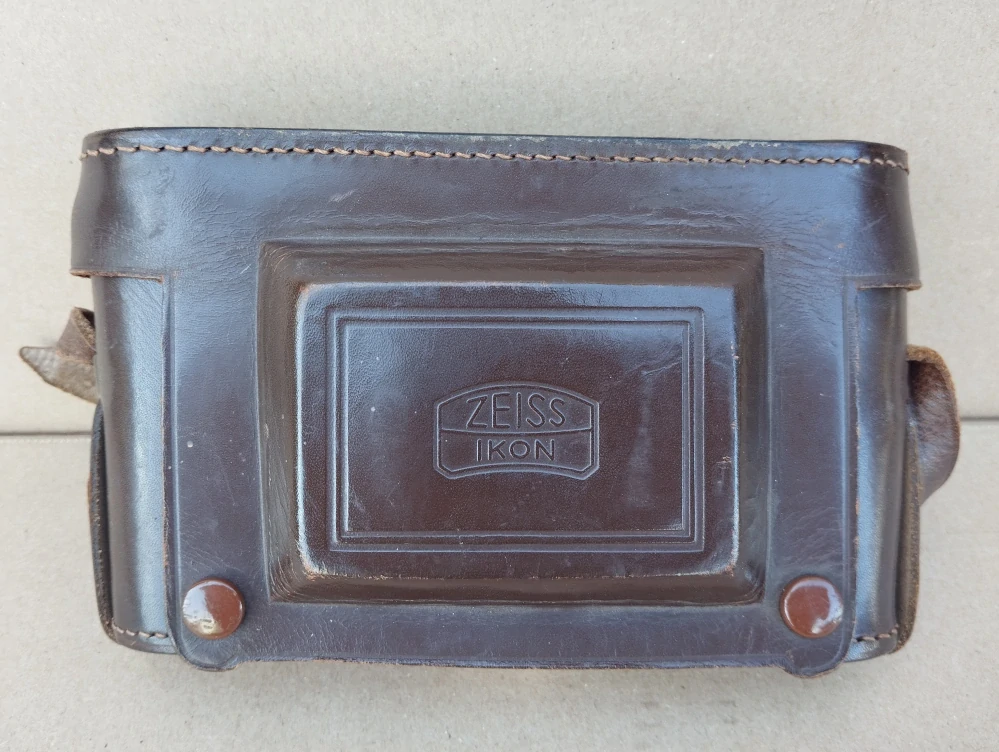 Starý měchový fotoaparát Zeiss Ikon Ikonta+POUZDRO