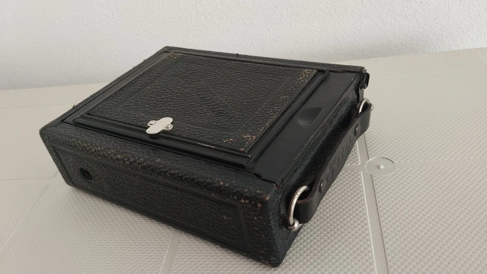 Starý VELKÝ a krásný fotoaparát Voigtlander VAG Skopar Anastigmat