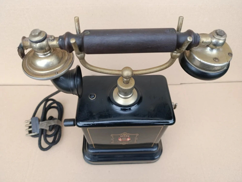 Velmi starý dánský telefon Jydsk, hezký kus    - Komisní prodej -