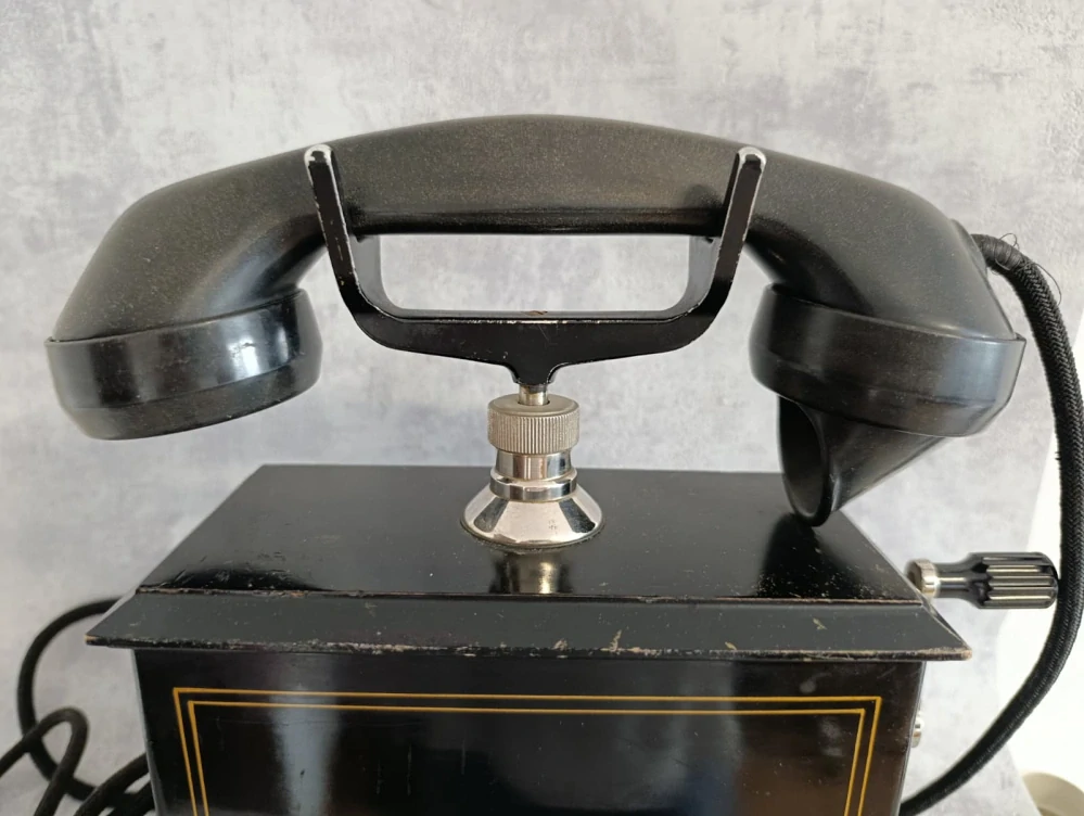Starý dánský orig.telefon na kliku Kristian Kirkdo sbírky, k dekoraci