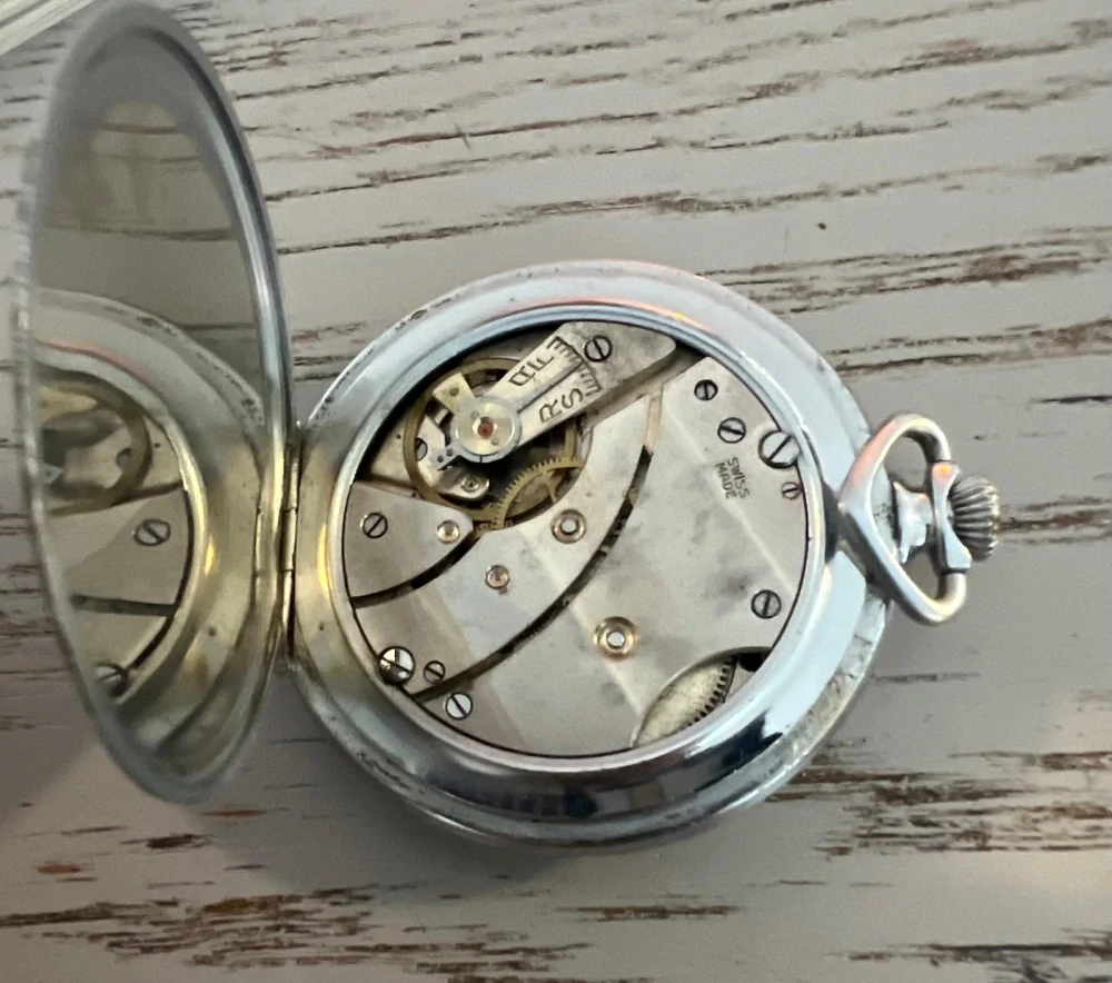 Starožitné zachovalé kapesní hodinky RESIOS Watch