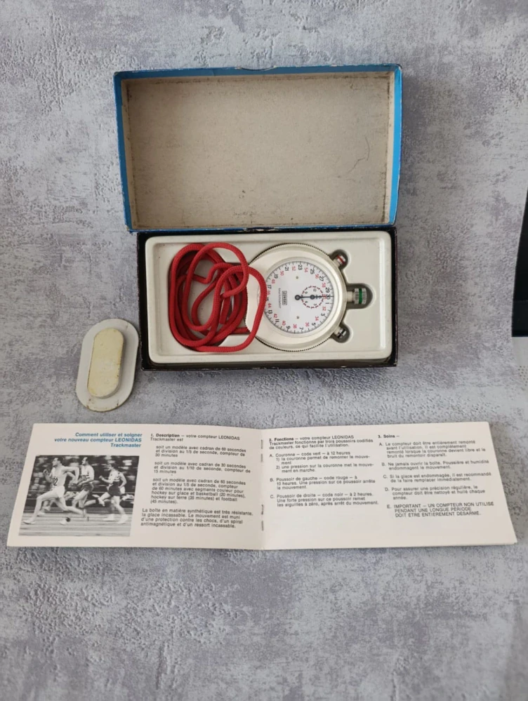 Vintage stopky Leonidas (Heuer) Trackmaster – Švýcarsko, originální krabička + návod, funkční