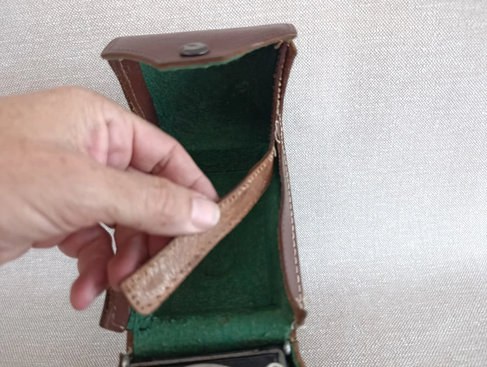 Starý fotoaparát Flexaret Meopta Belar 3,5/80 + pouzdro č. 41
