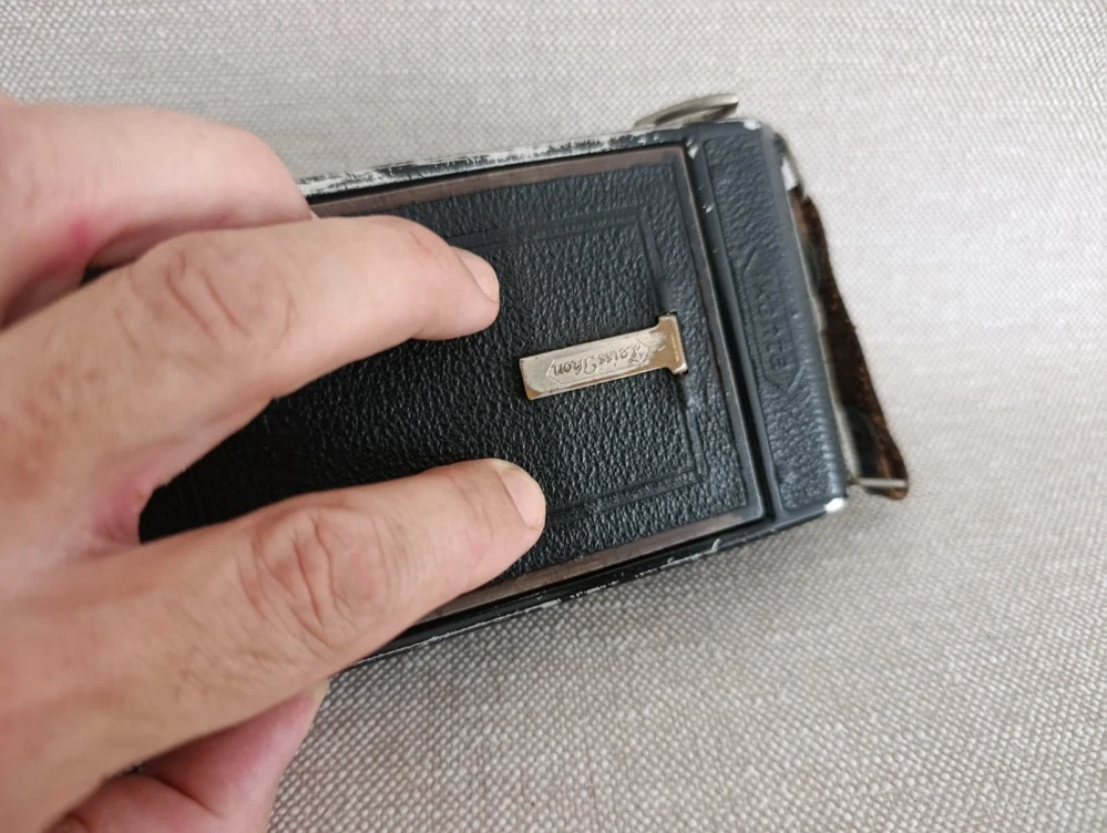 Zeiss Ikon 520/2 – Novar-Anastigmat 10,5 cm – starý měchový fotoaparát č.58