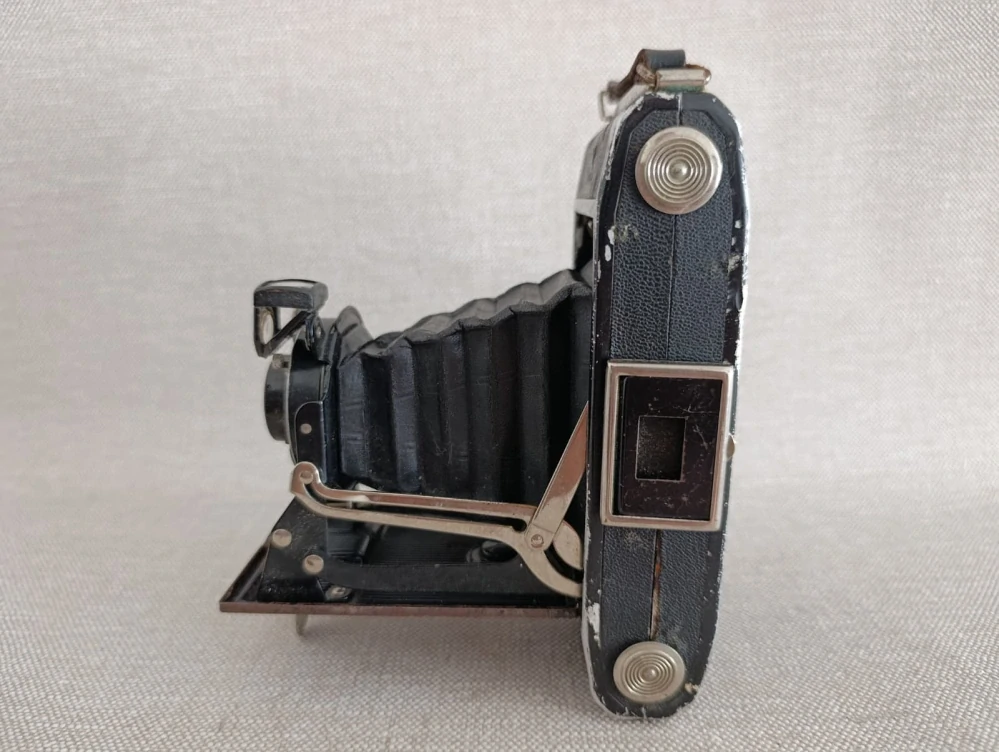 Historický měchový fotoaparát Zeiss Ikon Ikonta – Novar-Anastigmat 4,5/10,5 cm   č.73