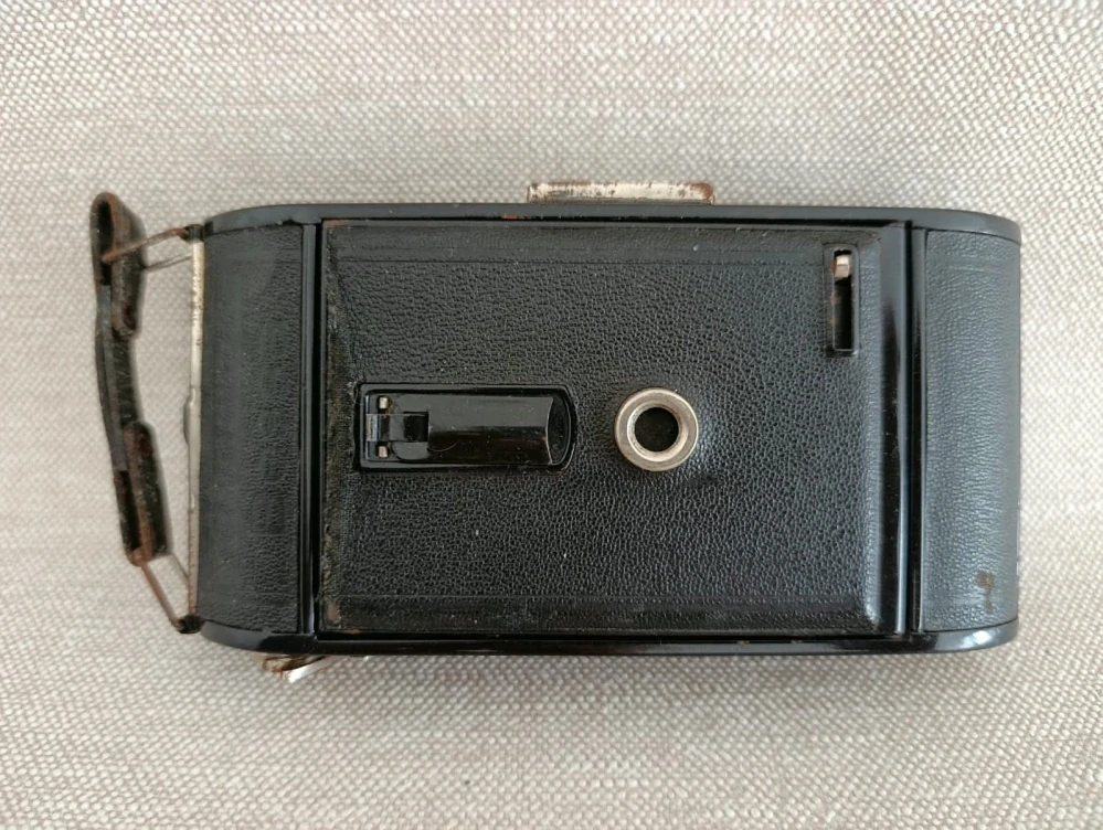 Starožitný měchový fotoaparát Voigtländer Bessa – Voigtar 1:7,7   č.85