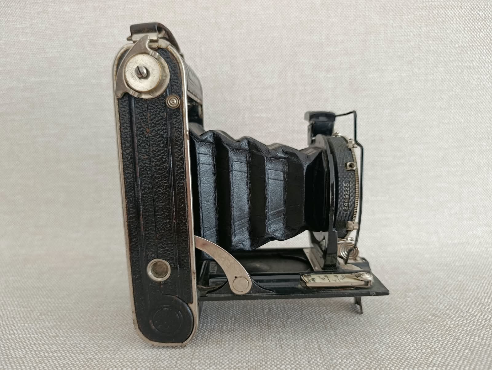 Voigtländer Skopar 4,5/10,5 Compur – na opravu/dekoraci č.100