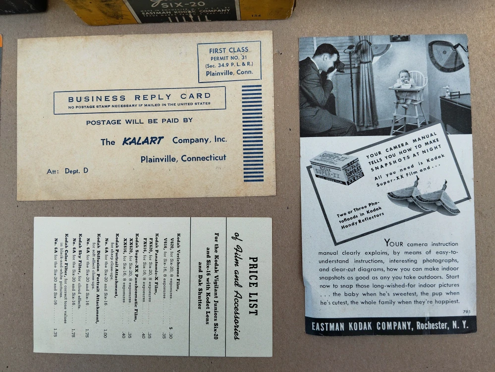 Starý fotoparát KODAK VIGILANT JUNIOR SIX 20  s pův.krabičkou + dobové letáky!