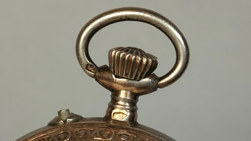 Starožitné celostříbrné pěkně kapesní dámské hodinky jeptišky (nejdoucí)