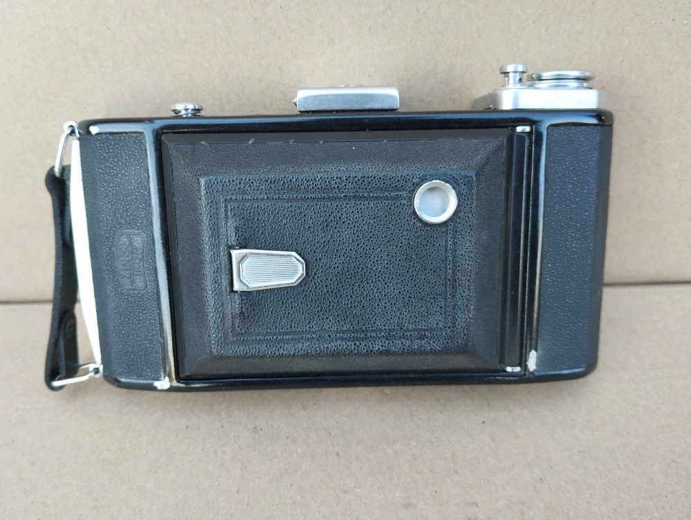 Starý měchový fotoaparát Zeiss Ikon Ikonta+POUZDRO