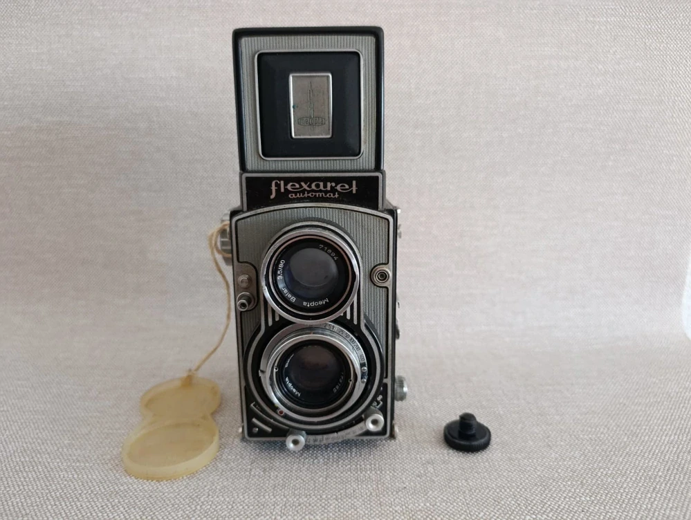 Historický fotoaparát Meopta Flexaret VI Automat, Belar 3,5/80 – krabice, pouzdro, návod a příslušenství