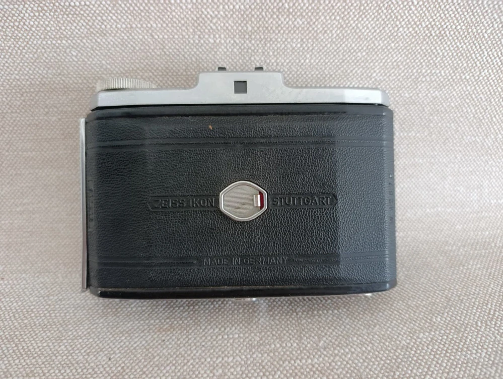 Zeiss Ikon Nettar – historický měchový fotoaparát s pouzdrem č.57