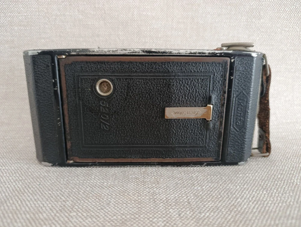 Zeiss Ikon 520/2 – Novar-Anastigmat 10,5 cm – starý měchový fotoaparát č.58