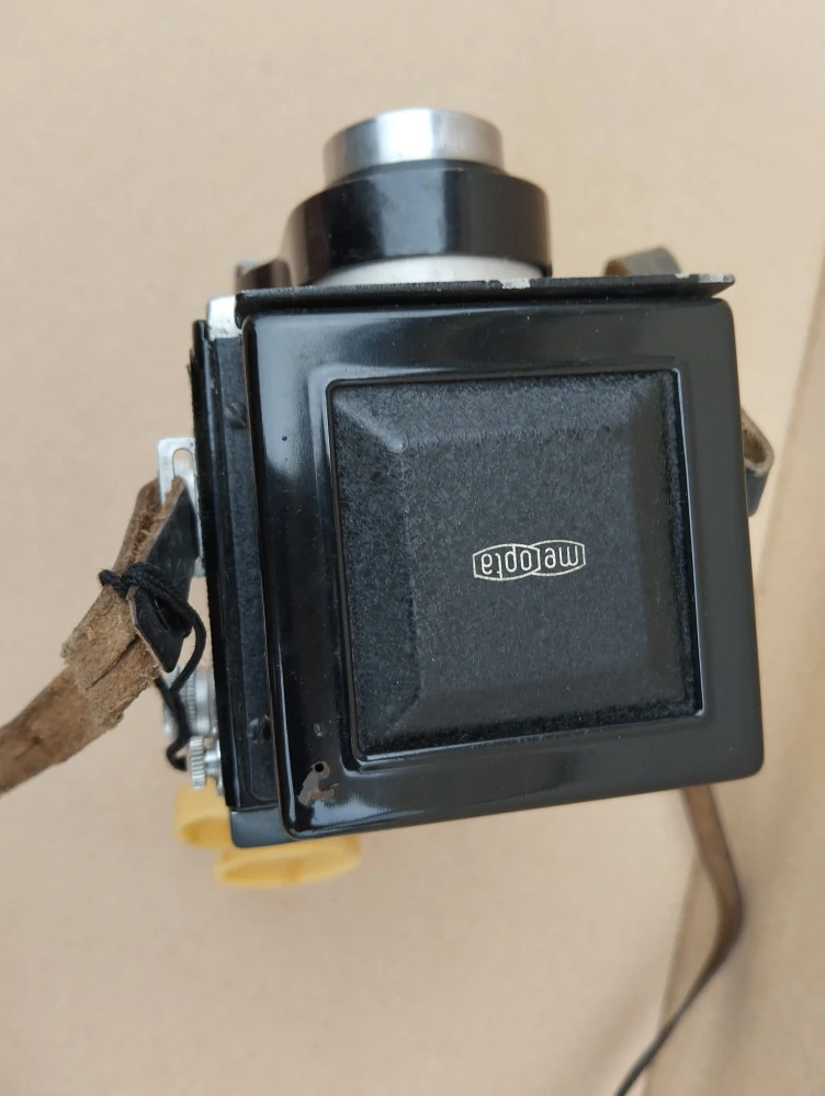 Starý fotoaparát Flexaret s kož.pouzdrem