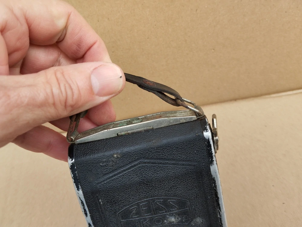 Starý fotoaparát měchový Zeiss Ikon Ikonta