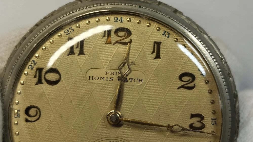 Starožitné švýcarské kapesní hodinky PRIMA HOMIS WATCH – Art Deco, funkční po hodináři, frakovky