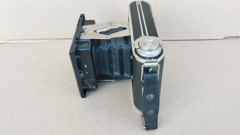 Starý německý měchový fotoaparát Agfa Billy Clack Art Deco