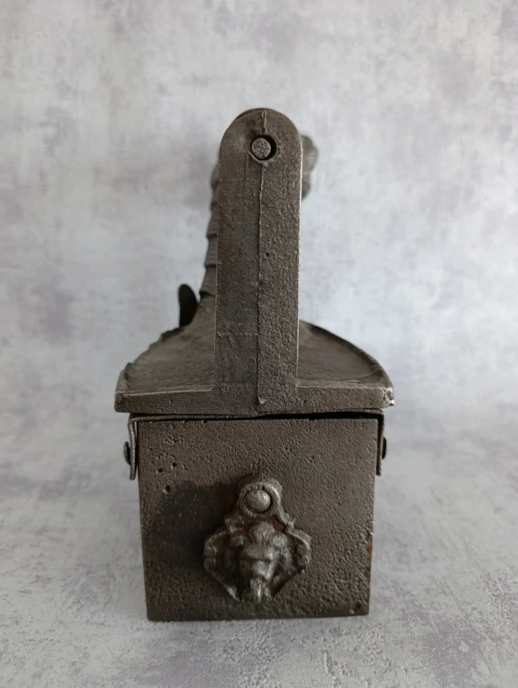 DRAK atypická komínová žehlička do vaší sbírky. Doprava zdarma