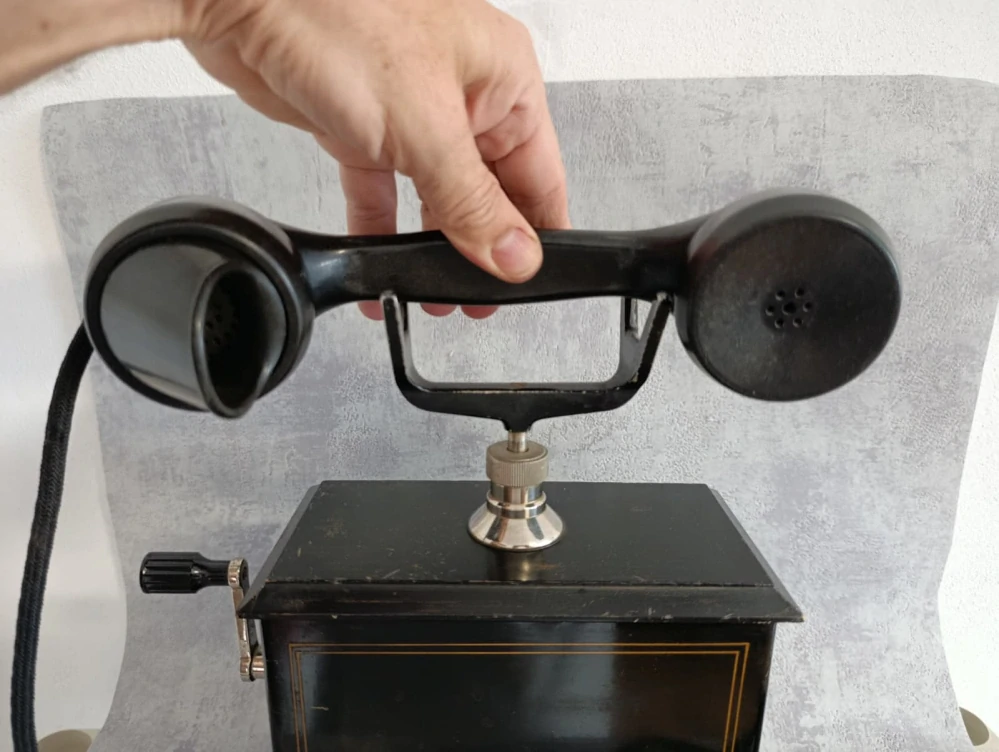 Starý dánský orig.telefon na kliku Kristian Kirkdo sbírky, k dekoraci
