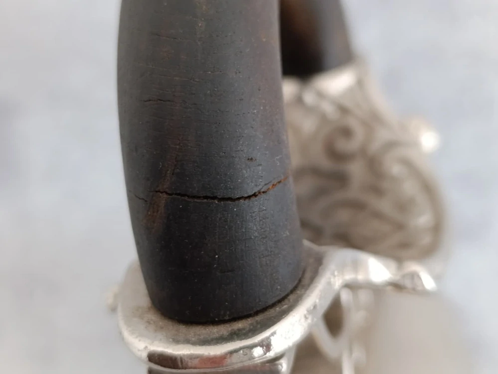 Starožitná niklovaná žehlička s vyjímatelným nahřívacím tělískem – masivní model, cca počátek 20. století, 3,92 kg