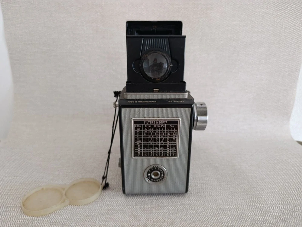 Flexaret VII Automat +pouzdro + stativ – na opravu nebo náhradní díly