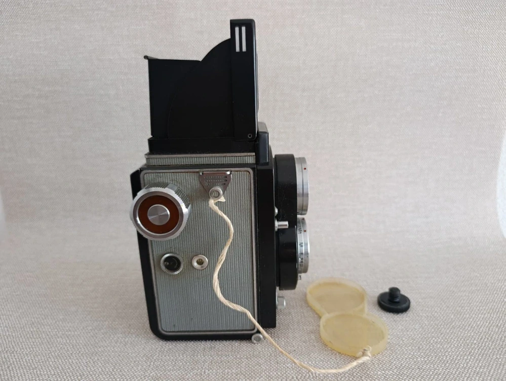 Historický fotoaparát Meopta Flexaret VI Automat, Belar 3,5/80 – krabice, pouzdro, návod a příslušenství