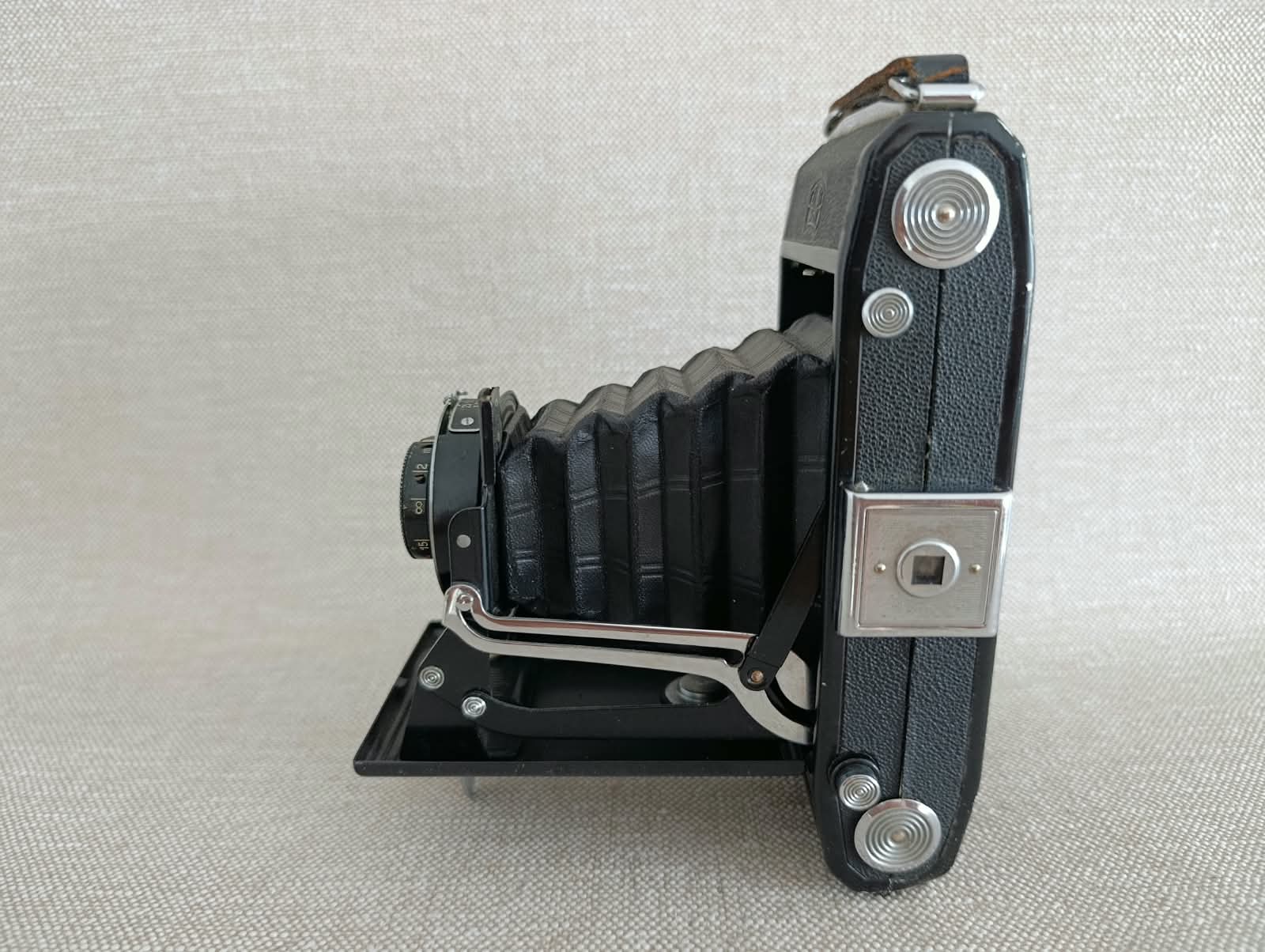 Zeiss Ikon Nettar 515/2 – Novar 6,3/10,5 Telma  č.94
