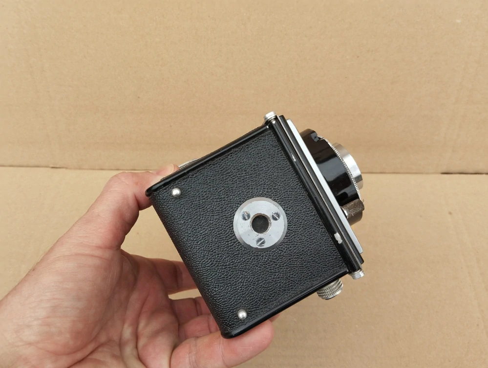 Starý fotoaparat FLEXARET MEOPTA MIRAR 