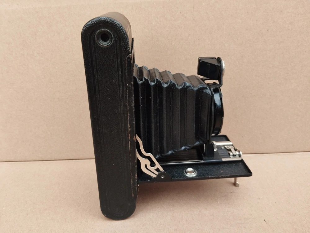 Starý velký fotoaparát Kodak KODO model C