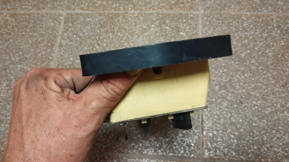 Přístrojová deska, palubní deska, tachometr na Škoda 