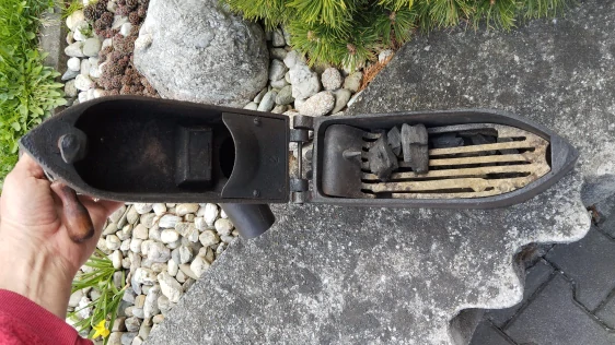 Obrovská velmi stará KOMÍNOVÁ žehlička D.R.GM. 10,37kg!