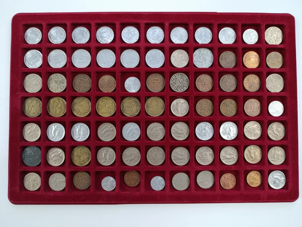 Sbírka mincí Československo + plata na mince konvolut Kčs