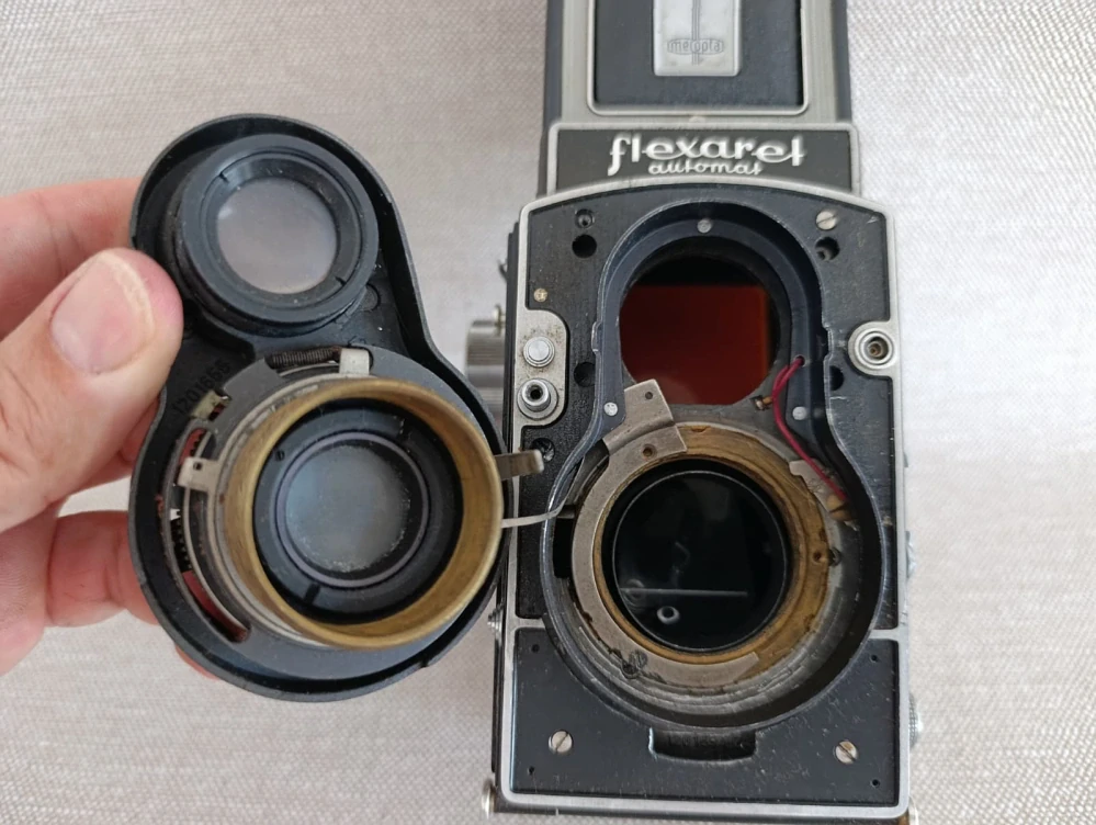 Flexaret VII Automat +pouzdro + stativ – na opravu nebo náhradní díly