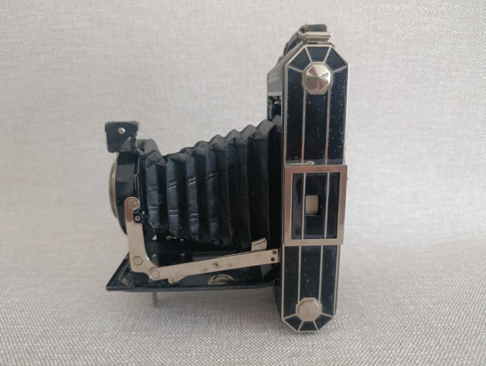 Historický měchový fotoaparát Kodak 620 Anastigmat 4,5/10,5