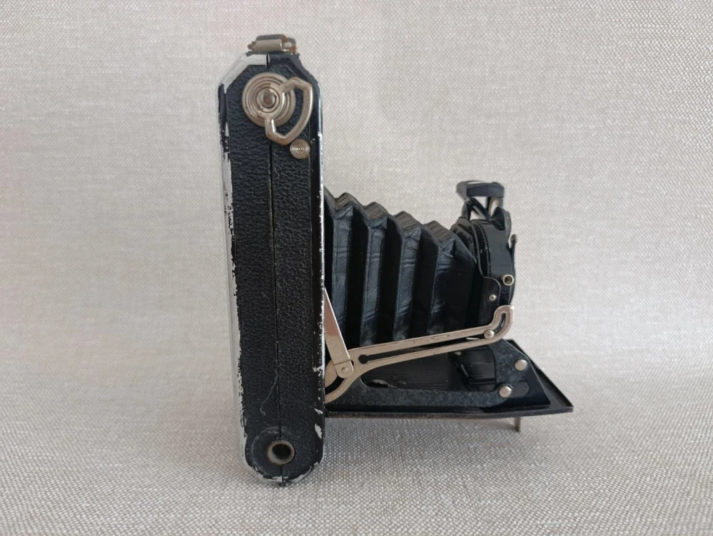 Zeiss Ikon 520/2 – Novar-Anastigmat 10,5 cm – starý měchový fotoaparát č.58