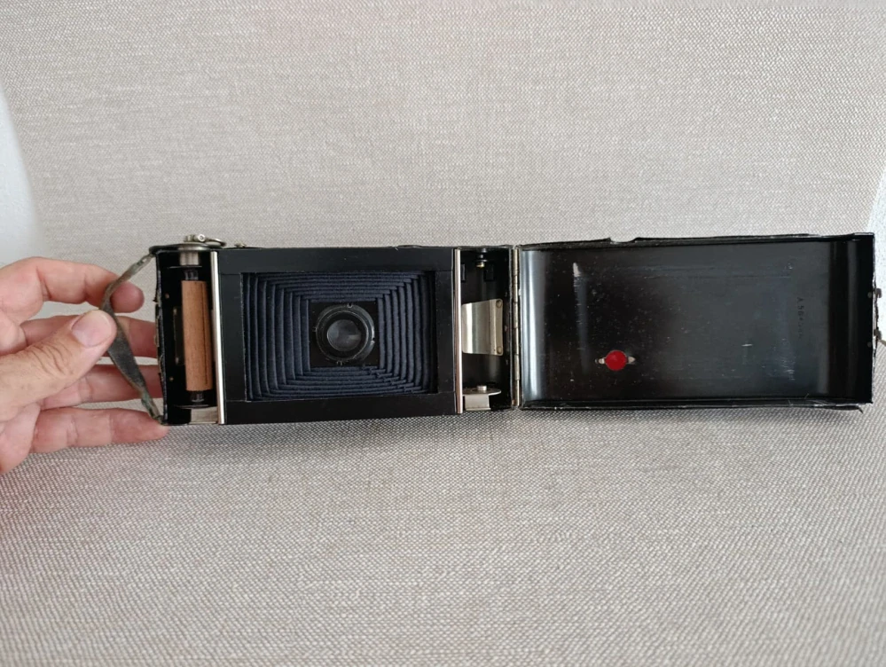 Starý měchový fotoaparát Voigtländer – Voigtar 1:7,7 - č.62