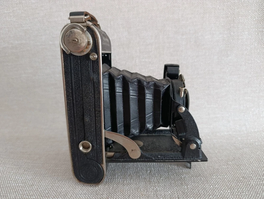 Starý měchový fotoaparát Voigtländer zřejmě Bessa Voigtar 6,3/10,5 + pouzdro   č.72