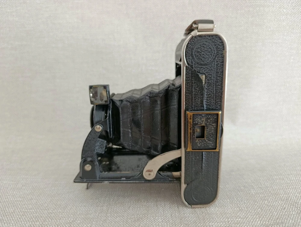Starožitný měchový fotoaparát Voigtländer Bessa Voigtar + pouzdro č.80