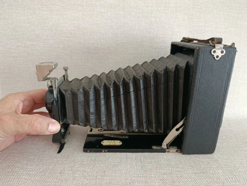 Velký historický fotoaparát Vea Extra-Rapid-Aplanat F:8 – dlouhý měch č.90