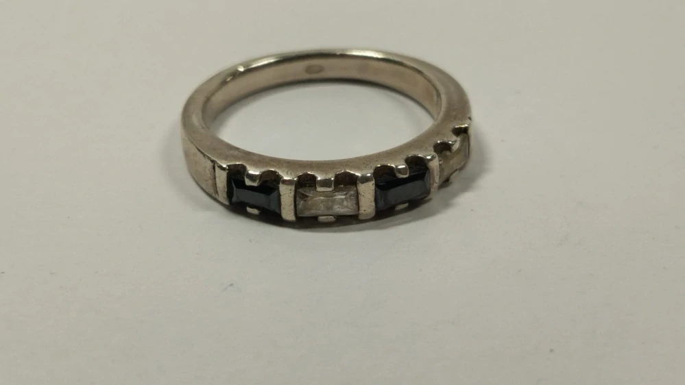 Starý stříbrný prsten vel.52