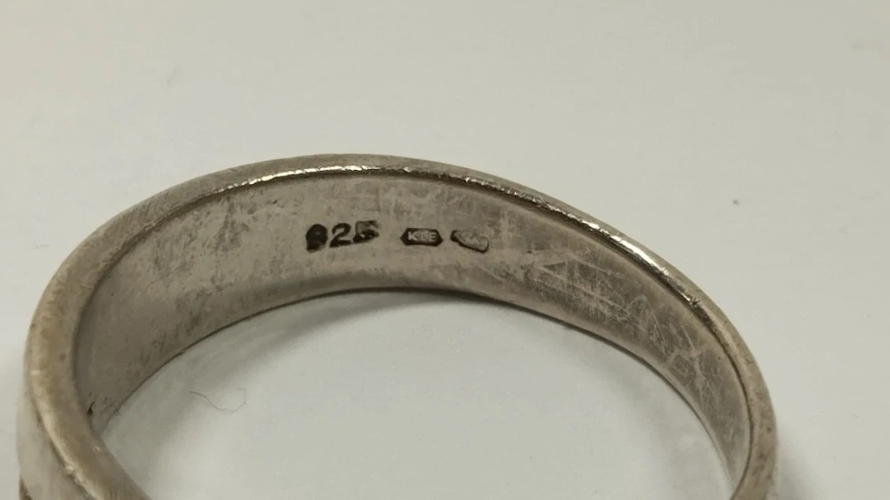 Starý stříbrný prsten vel.56