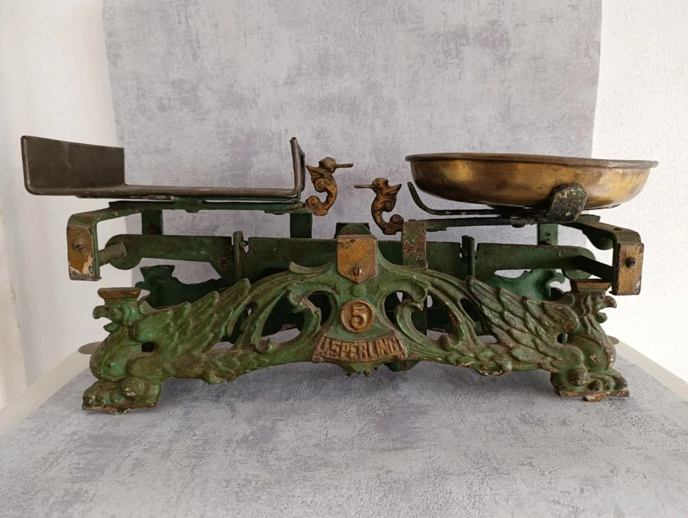 Starožitná figurální litinová váha Draci J.Sperling 5 Kg, rok 1936