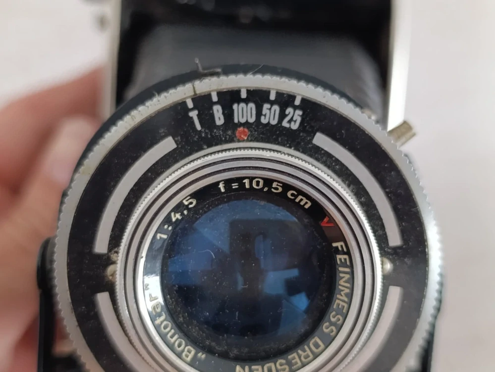 Starý měchový fotoaparát Beier Beirax II – Bonotar 4,5/10,5 BINOR č.63