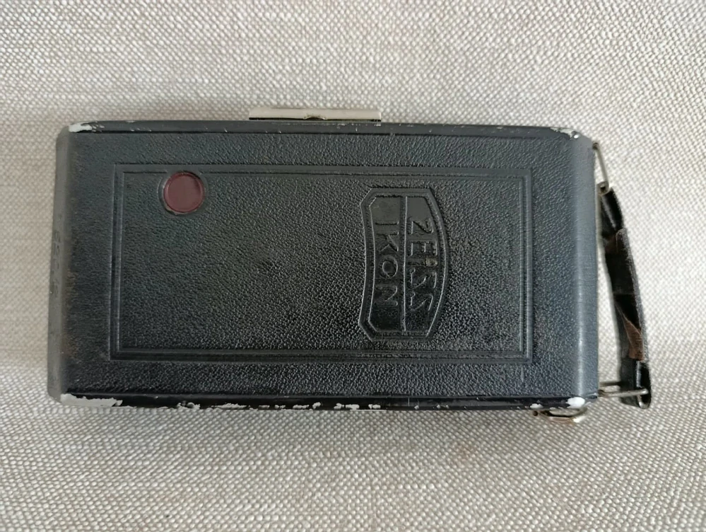 Starožitný měchový fotoaparát Zeiss Ikon Tessar 4,5/10,5 cm č.75