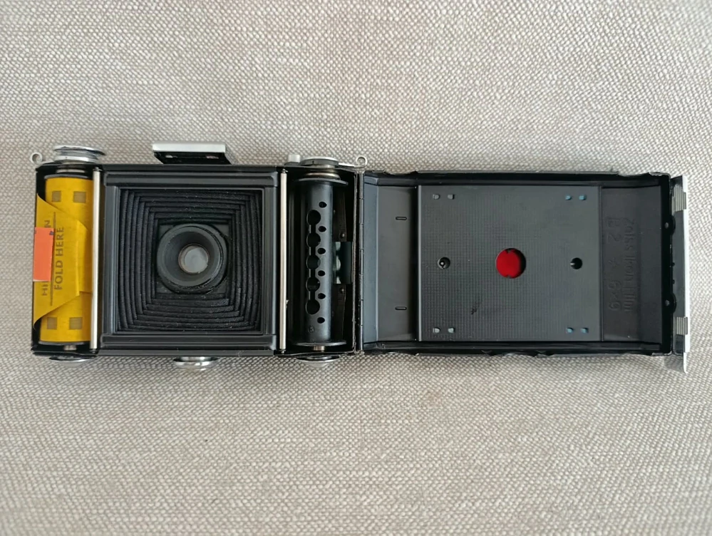 Historický měchový fotoaparát Zeiss Ikon Nettar s pouzdrem   č.78