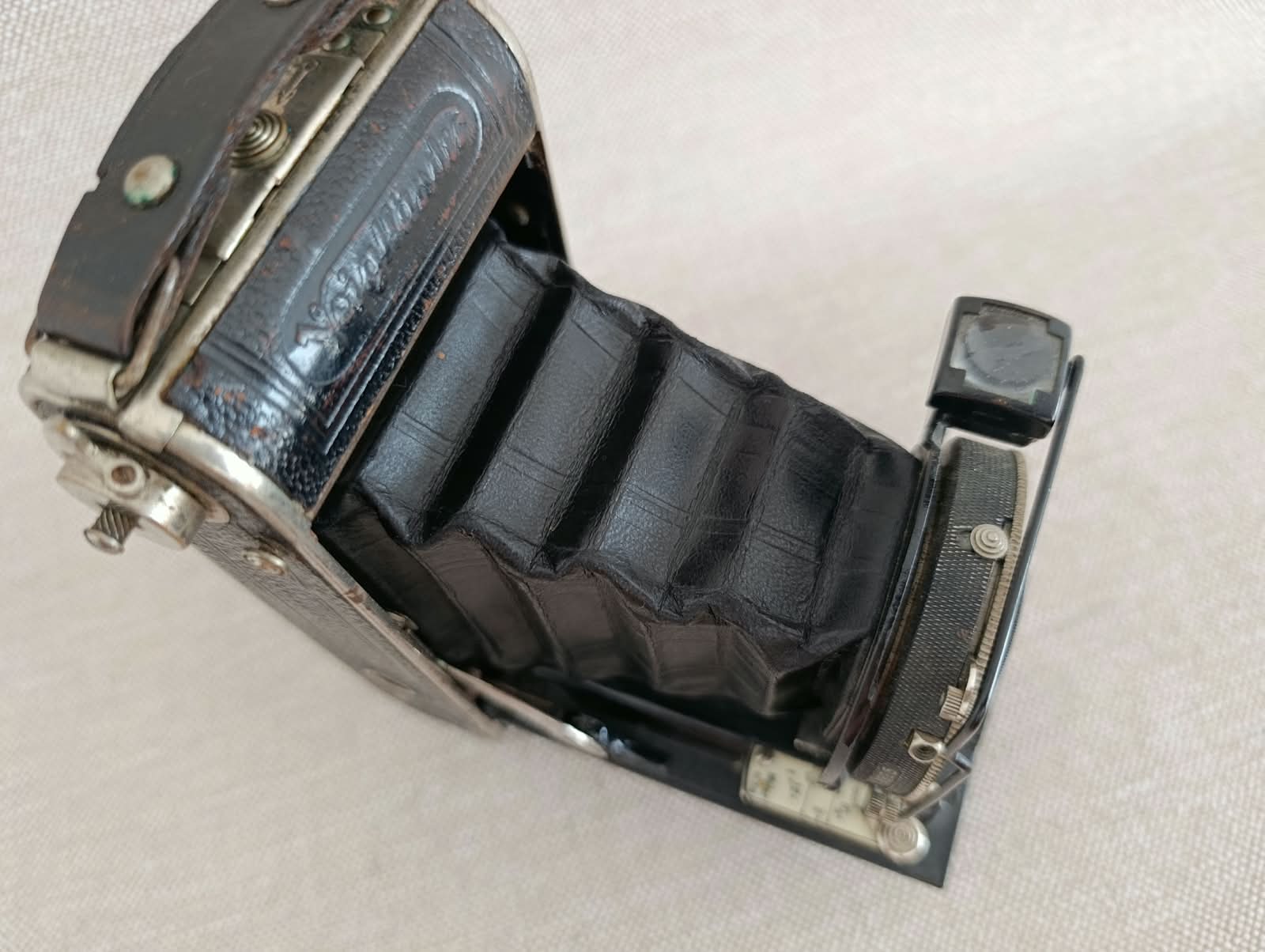 Voigtländer Skopar 4,5/10,5 Compur – na opravu/dekoraci č.100