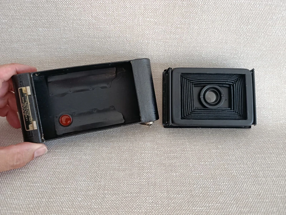 Historický Kodak No. 2 Folding Cartridge Hawkeye Model C
